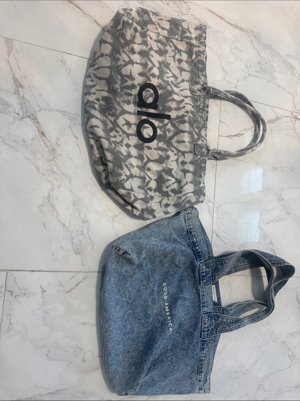 ALO Yoga Gray Tie-Dye Canvas Tote with Black Logo